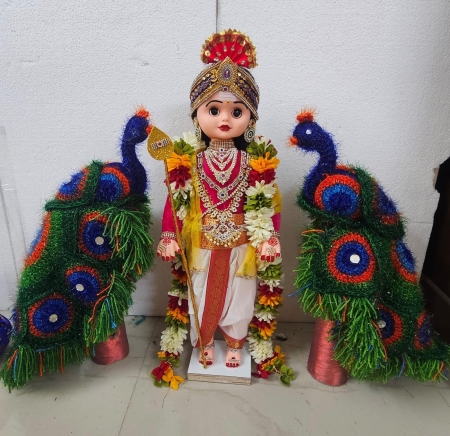 2Feet Balasubramanya with 2 Peacocks (Made to Order0